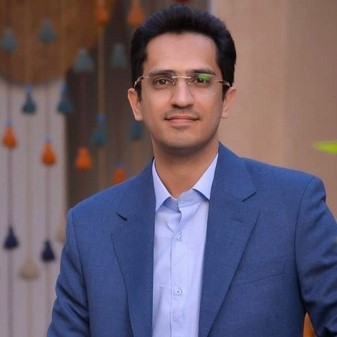 تصویر دکتر سید مجتبی میرزاده، متخصص جراحی گوش، حلق و بینی